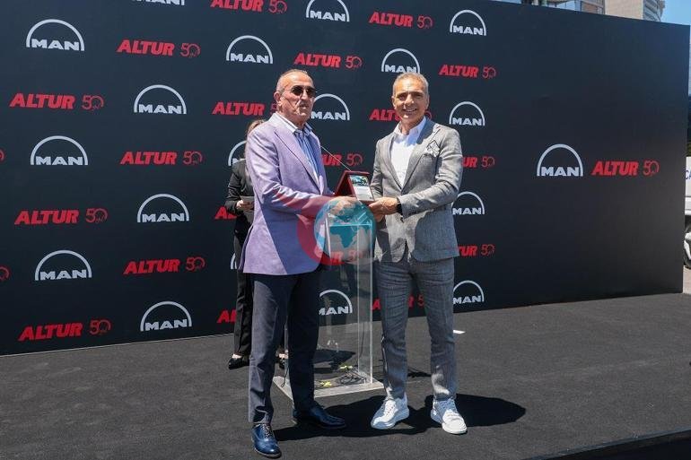 Altur Turizm, filosuna 30 MAN ve NEOPLAN otobüs kattı