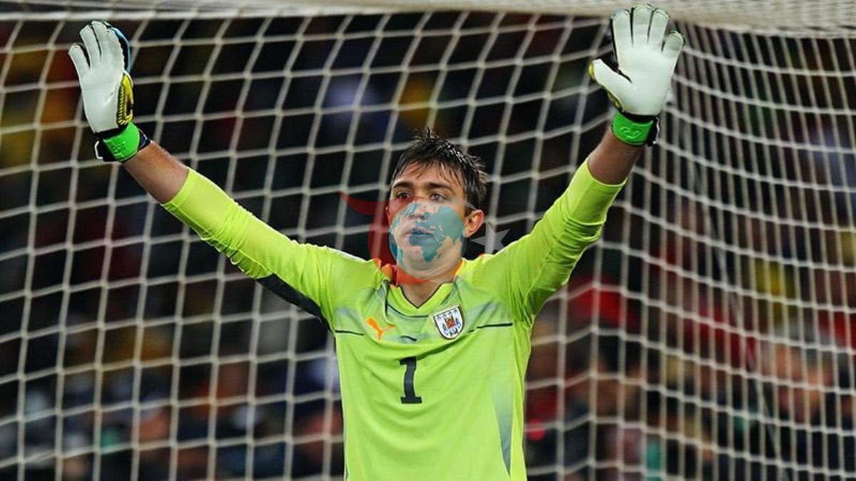 Muslera, Uruguay'da Tarih Yazdı: Dünya Kupası Rekoru