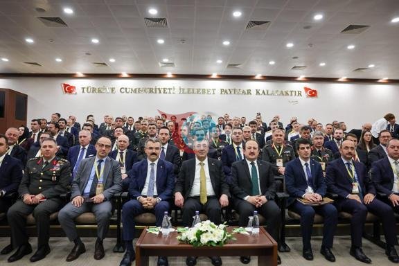 Cevdet Yılmaz, Milli Güvenlik Konferansları kapsamında sunum yaptı