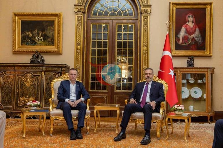 Dışişleri Bakanı Fidan, Putinin danışmanları Medinskiy ve Levitini kabul etti