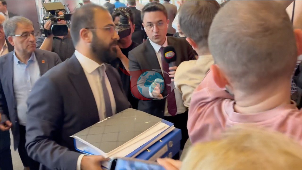 CHP'de Kurultay Krizi: Kılıçdaroğlu'nun Kararı Bekleniyor
