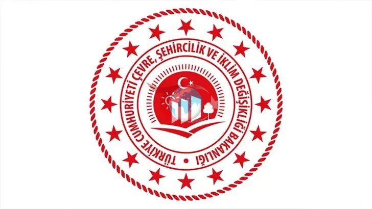 İzmit Körfezi'nde Dip Çamuru Temizliği Çalışmaları Sürüyor