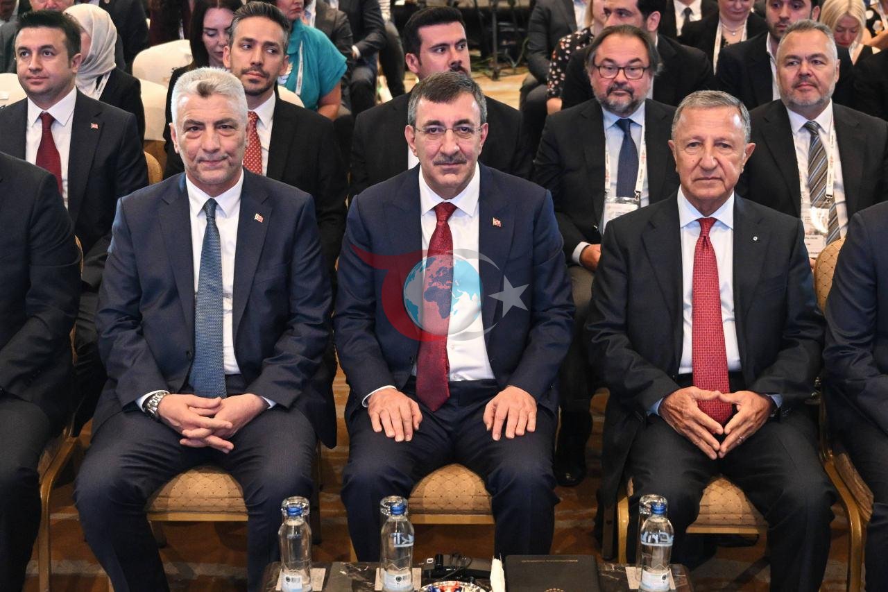 Bakan Bolat açıkladı: Yurt dışı müteahhitlikte 562 milyar dolarlık dev hacim