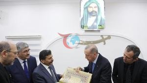 Cumhurbaşkanı Erdoğan, Muharrem ayının 10. gününde Cemevini ziyaret etti
