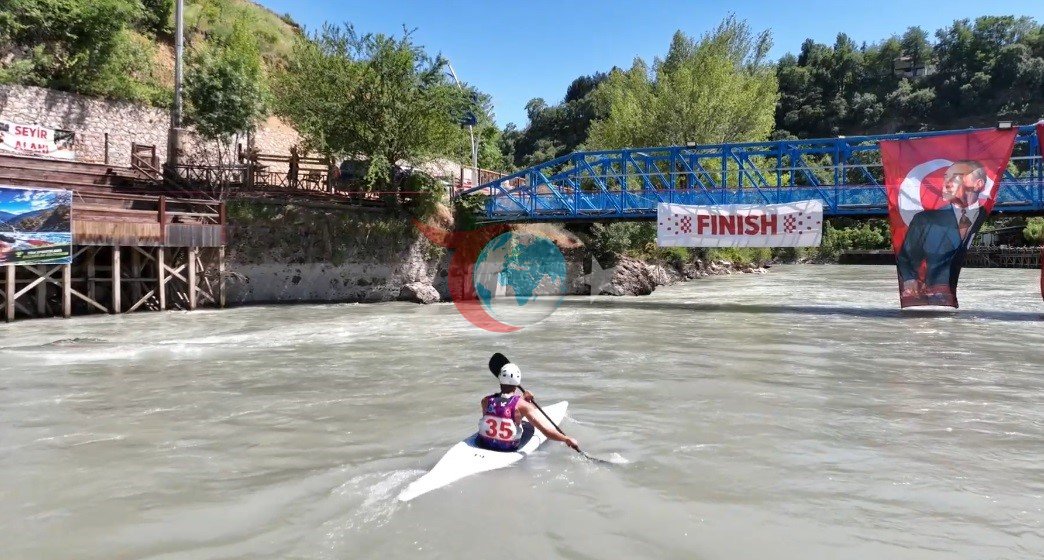 Tunceli'de İlk Kano Slalom Yarışları Başladı