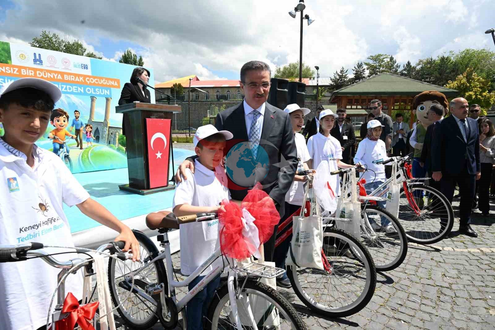 Erzurum'da Sigarayı Bırakanlara Bisiklet Hediye Edildi