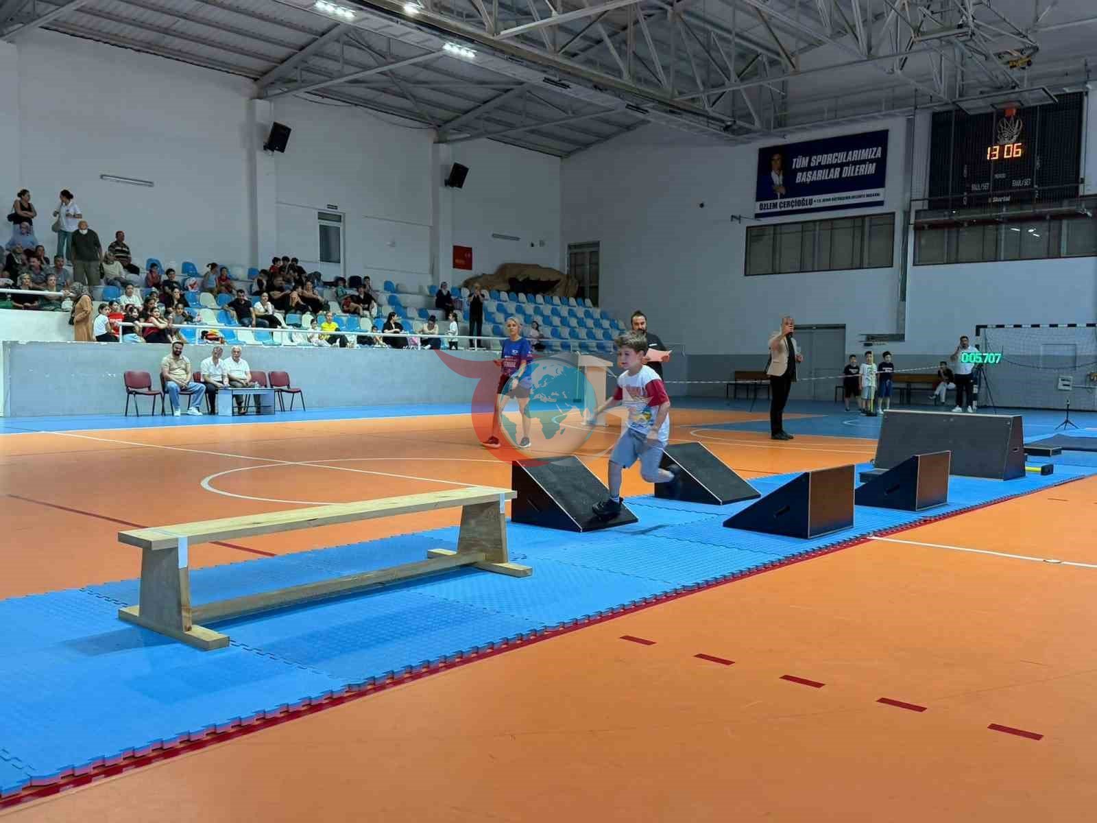 Nazilli'de Heyecan Dolu Parkur Cimnastik Müsabakaları