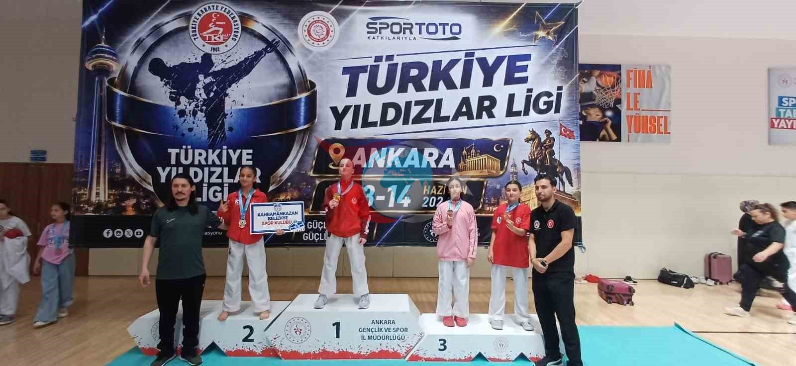 Sivaslı Sporcular Ankara'da 3 Bronz Madalya Kazandı