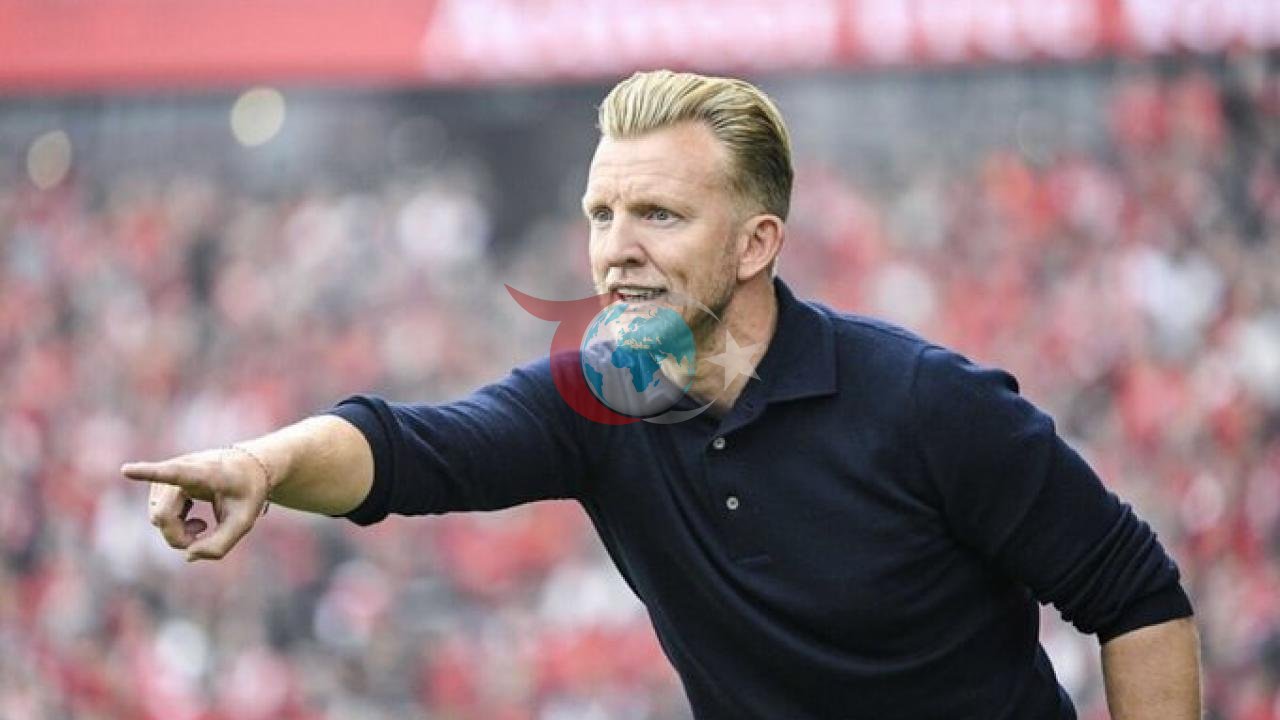 Dirk Kuyt, Fenerbahçe'nin Teknik Ekibine Katılıyor