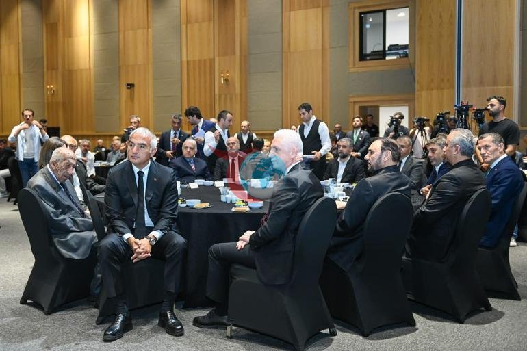 Bakan Ersoy: Hz. Hüseyin bütün çağların mazlumlarının serdarıdır