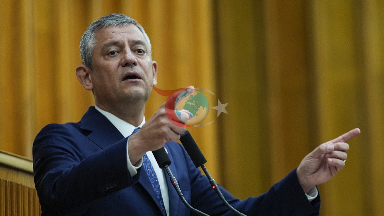 Özgür Özel'den Yeni Parti Hamlesi: CHP'de Kurultay Belirsizliği