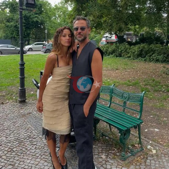 Erkan Kolçak Köstendil ve eski eşi Cansu Tosun'dan sürpriz kare - Resim : 2