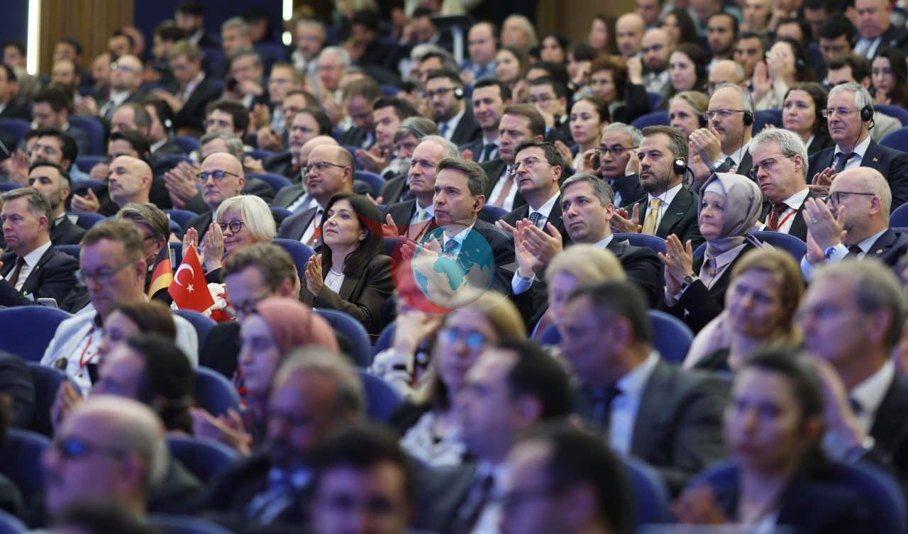 Türk-Alman Enerji Forumu'nda kritik imza: Hedef daha güvenli bir enerji geleceği
