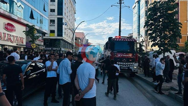 Yürekleri ağza getiren anlar İntiharın eşiğindeki vatandaş son anda böyle kurtarıldı