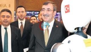 Yılmaz: Sun'iy intellekt mustaqilligi masalasi