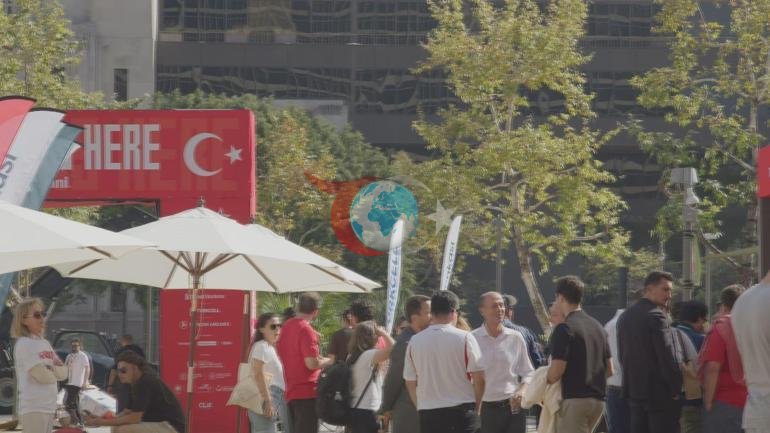 Dünya Kupası kapsamında kurulan Turkish Vibe Zone by Chobani ABDde açıldı