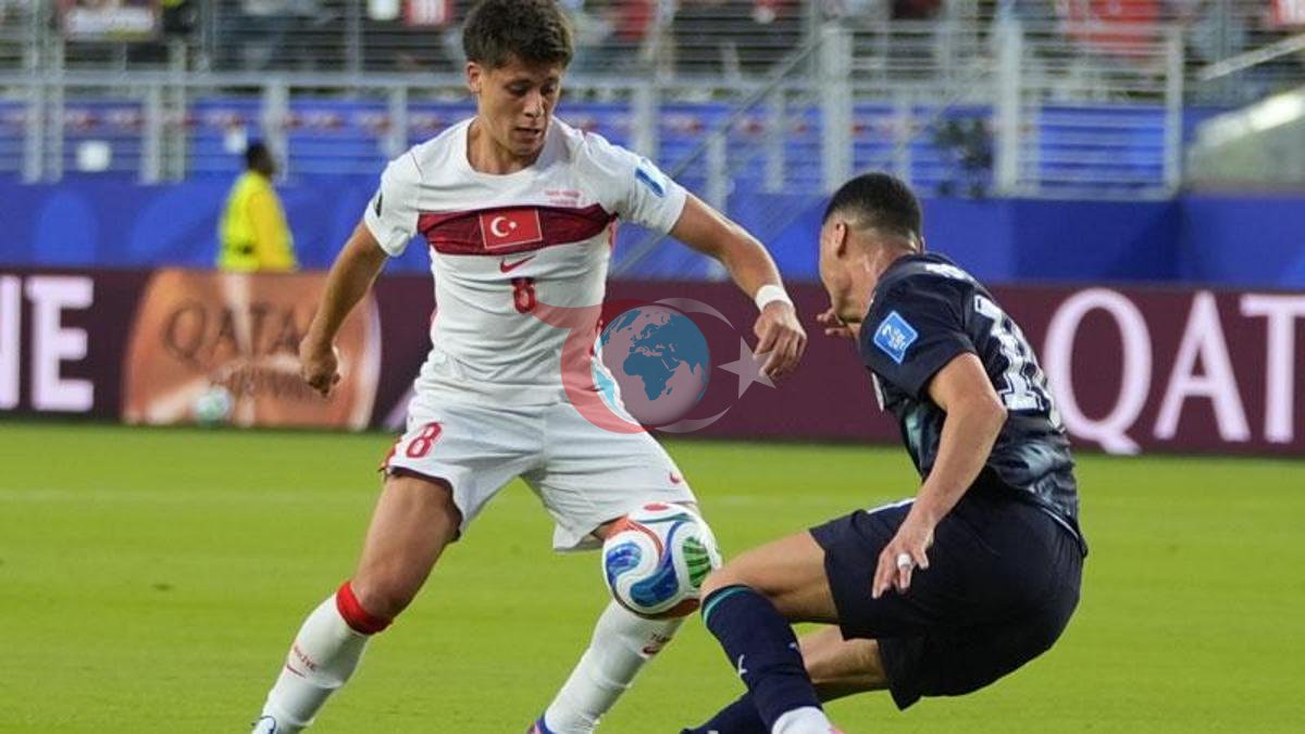 Türkiye-Paraguay Maçında Montella'nın Stratejik Değişiklikleri