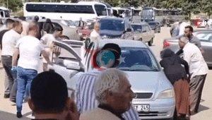 Ədavət içində olan iki ailə dəfn mərasimində görüşüb. Bu necə münaqişədir? Yaxtada ailələr qarşılaşıb...