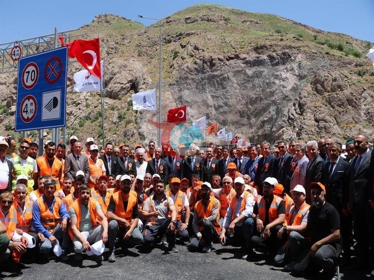 Nazir Uraloğlu: Artıq Hakkari dağlarında terror yox, sülh var