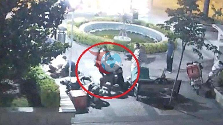 Bursada işəgötürənlər ilə kuryerlər arasında çıxan döyüş kameraya düşüb, 10 nəzarətə alındı