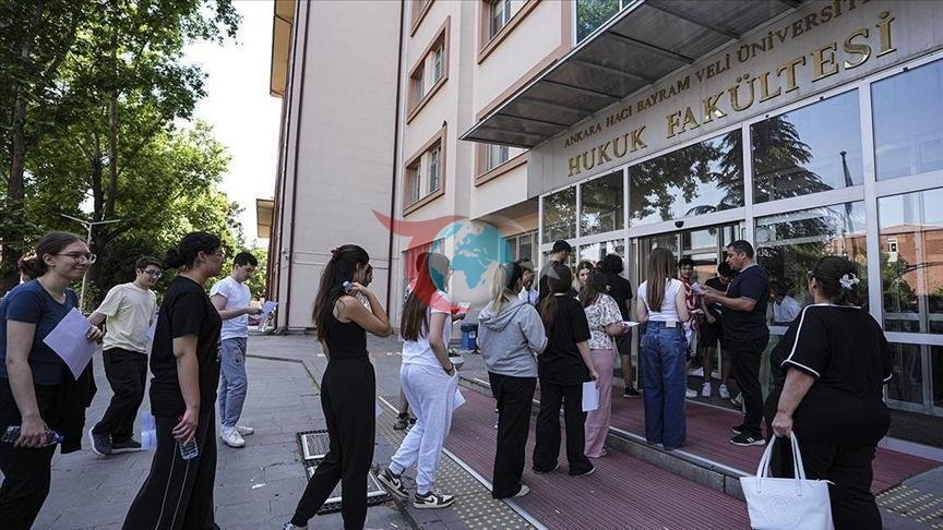 YKS 2026: AYT Başladı, Milyonlarca Öğrenci Yarışıyor