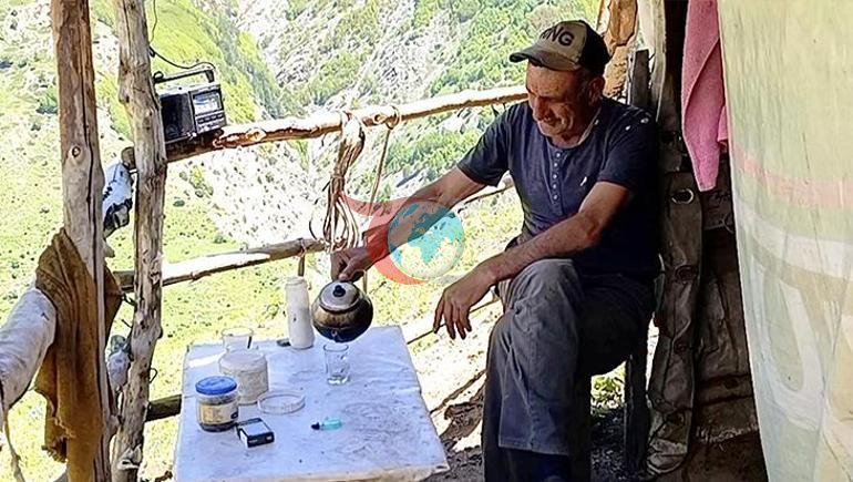 40 yıldır aynı dağda tek başına yaşıyor Her gece ayı ve kurt nöbeti tutuyor