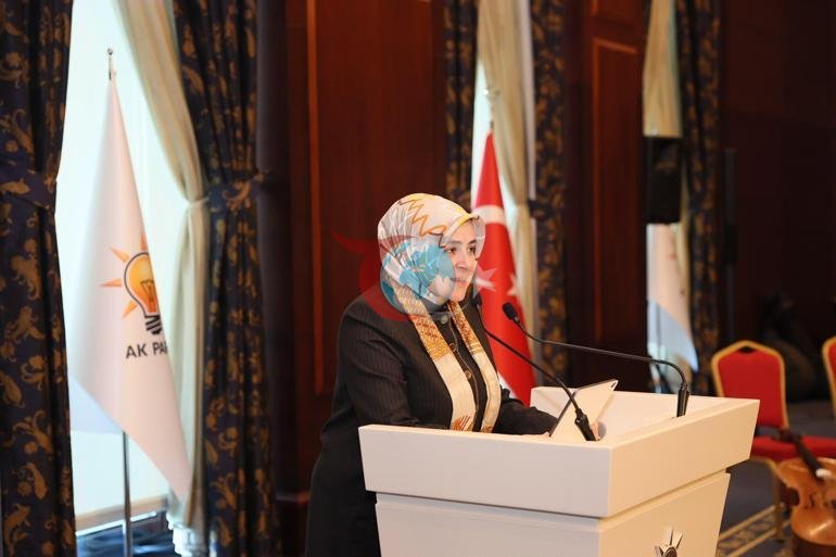 AK Parti Kadın Kolları, şehit babaları ve gazileri ağırladı