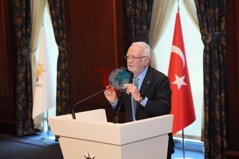 AK Parti Kadın Kolları, şehit babaları ve gazileri ağırladı