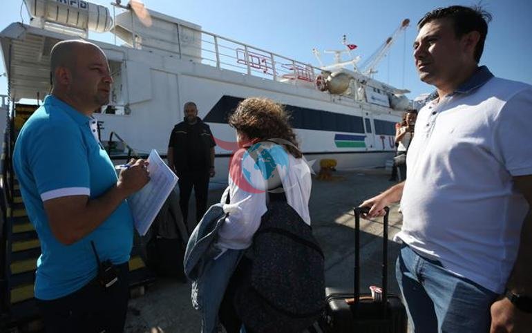 Yıllardır beklenen hat açıldı Çanakkale-Limni Adası feribot seferleri: İlki büyük ilgi gördü