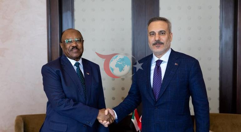 Dışişleri Bakanı Hakan Fidan, Kahirede Mısırlı ve Sudanlı mevkidaşlarıyla görüştü