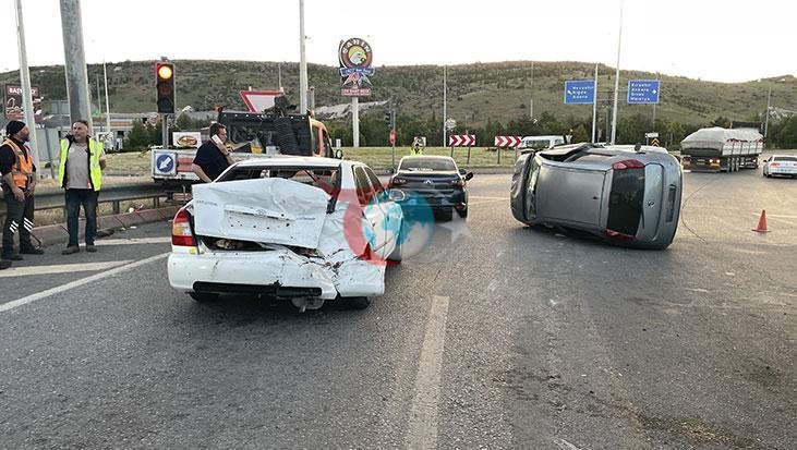 Kayseri'de Zincirleme Kaza: 4 Araç Çarpıştı, 4 Kişi Yaralandı
