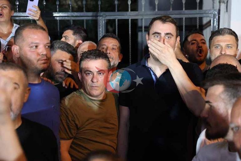 CHP İzmir İl Başçılığına oturan Gümrükçü: Yaxasım və ayağım parçalandı
