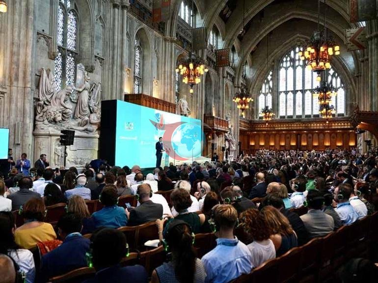 Nazir Kurum Londonda keçirilən 