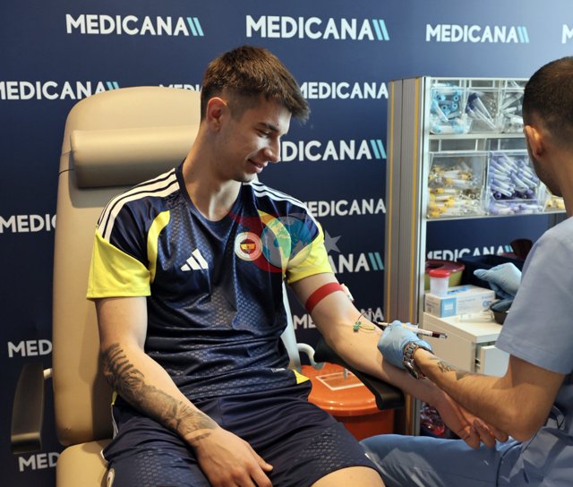 Fenerbahçe'de sağlık kontrolleri başladı - Resim: 0