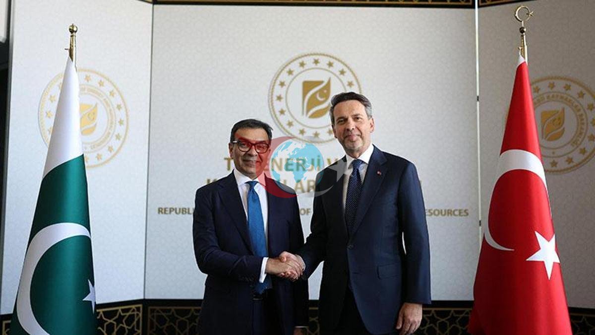 Bakan Bayraktar ve Pakistanlı Yetkililer Enerji Alanında Buluştu