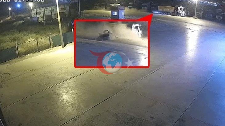 Polatlı'da Trafik Kazası: Otomobil Kamyona Çarptı, 4 Kişi Hayatını Kaybetti