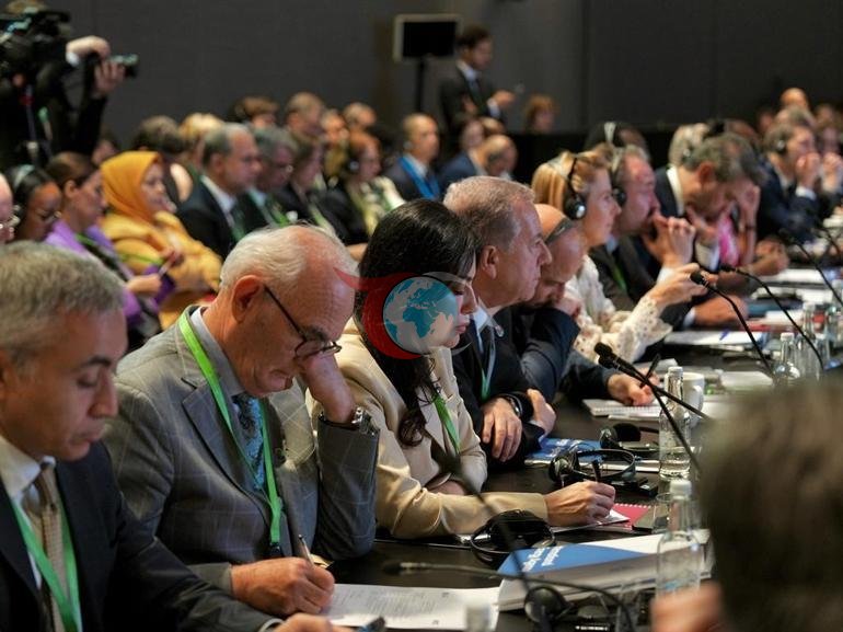 Министр Курум Лондондағы Энергияны түрлендіру диалогы кездесуіне қатысты