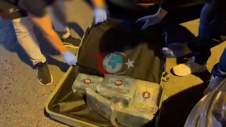 Baby-faced courier caught in Istanbul