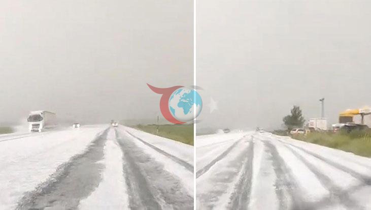 Aniden Gelen Dolu Kars'ta Trafiği Felç Etti: Sürücüler Zorlandı