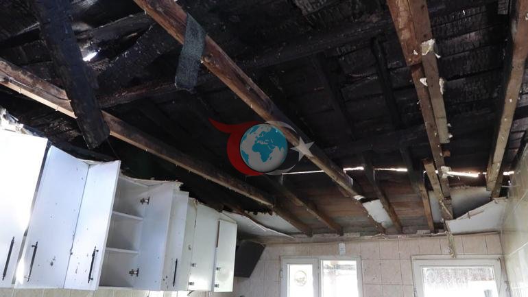 Yangın söndü ama kabus bitmedi Çatısı olmayan 22 dairelik apartmanda 80 kişi yardım bekliyor