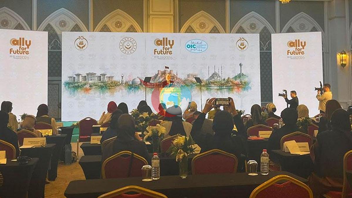 Genç Müslüman Kadınlar Liderlik Programı Devam Edecek