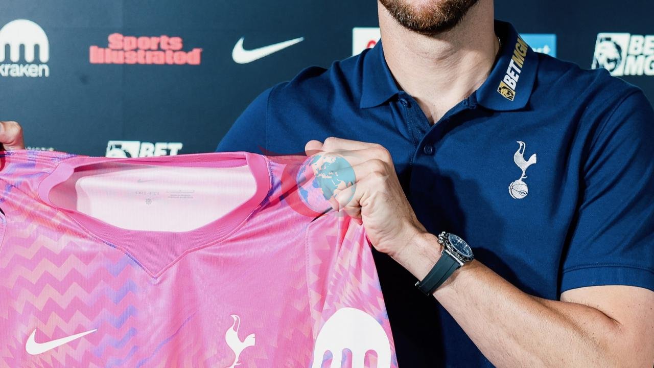 "Tottenxem" tajribali darvozabon Dubravkani o'z tarkibiga qo'shib oldi