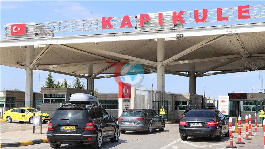 Gömrük qapılarında sınaq rəsmi olaraq sona çatdı: Milyonlarla əcnəbi üçün yeni dövr başladı