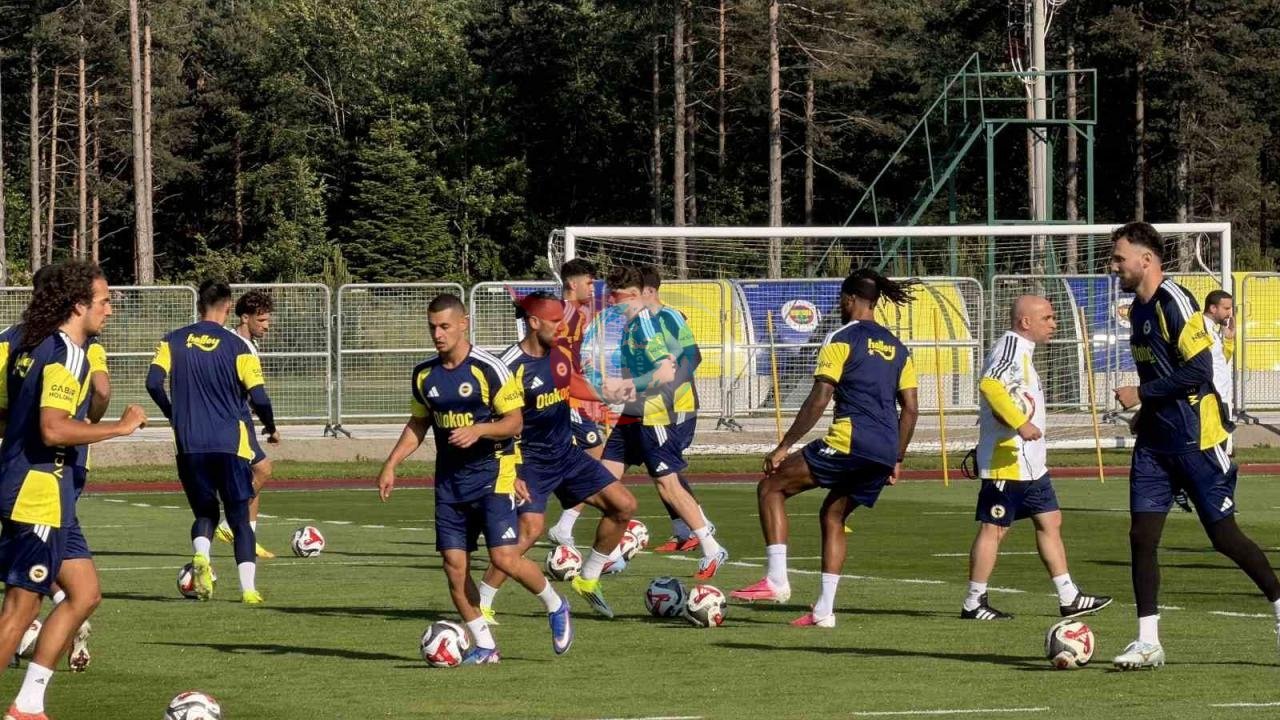 Fenerbahçe Yeni Sezona Hazırlıklarını Sürdürüyor