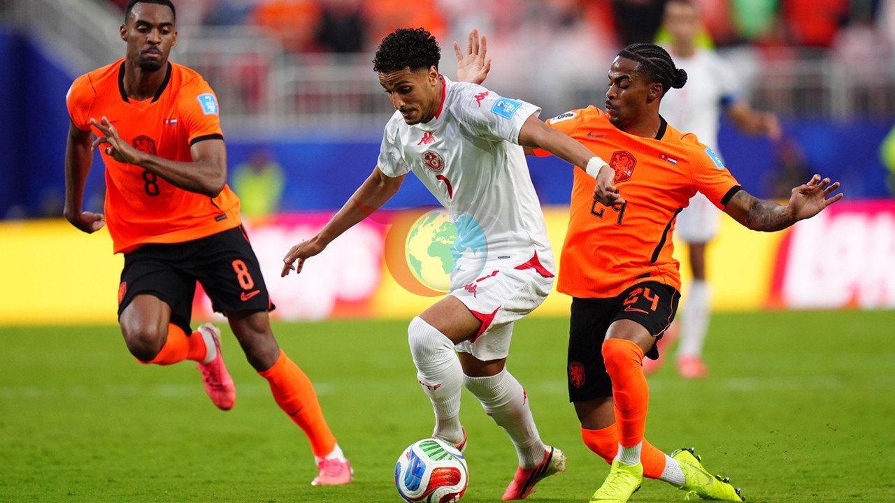 Hollanda, Tunus'u 3-1 Yendi ve Grubu Lider Tamamladı