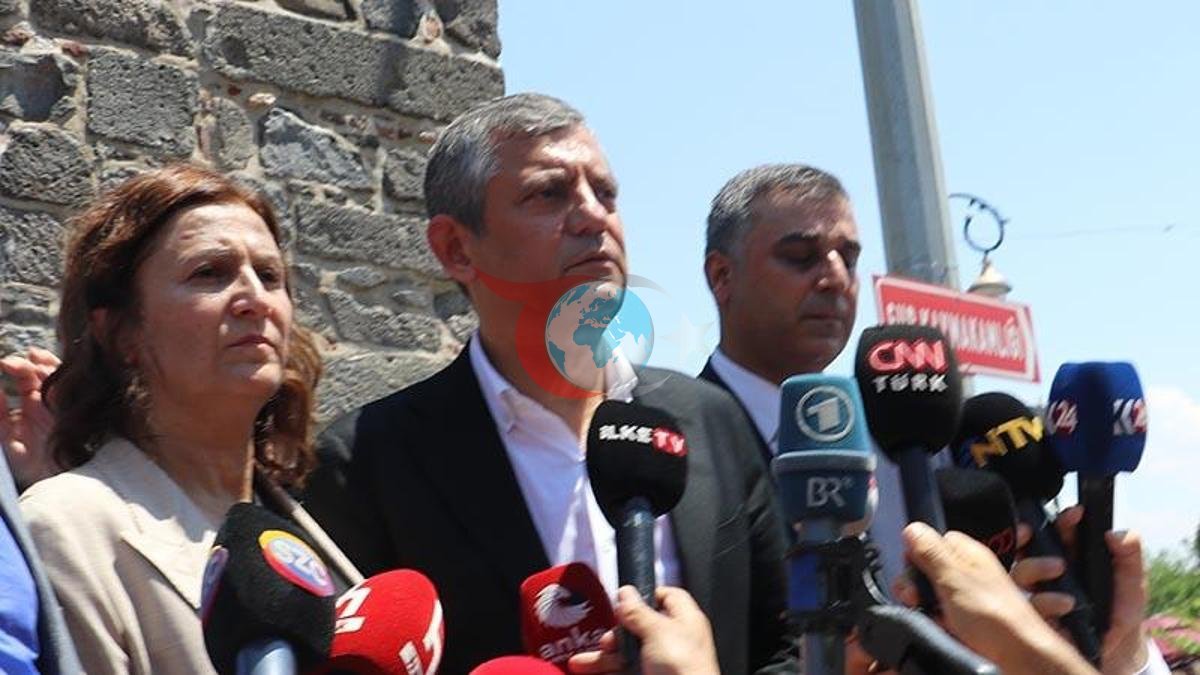 Özgür Özel Diyarbakır'da: Barış Mesajları ve Anlamlı Ziyaretler