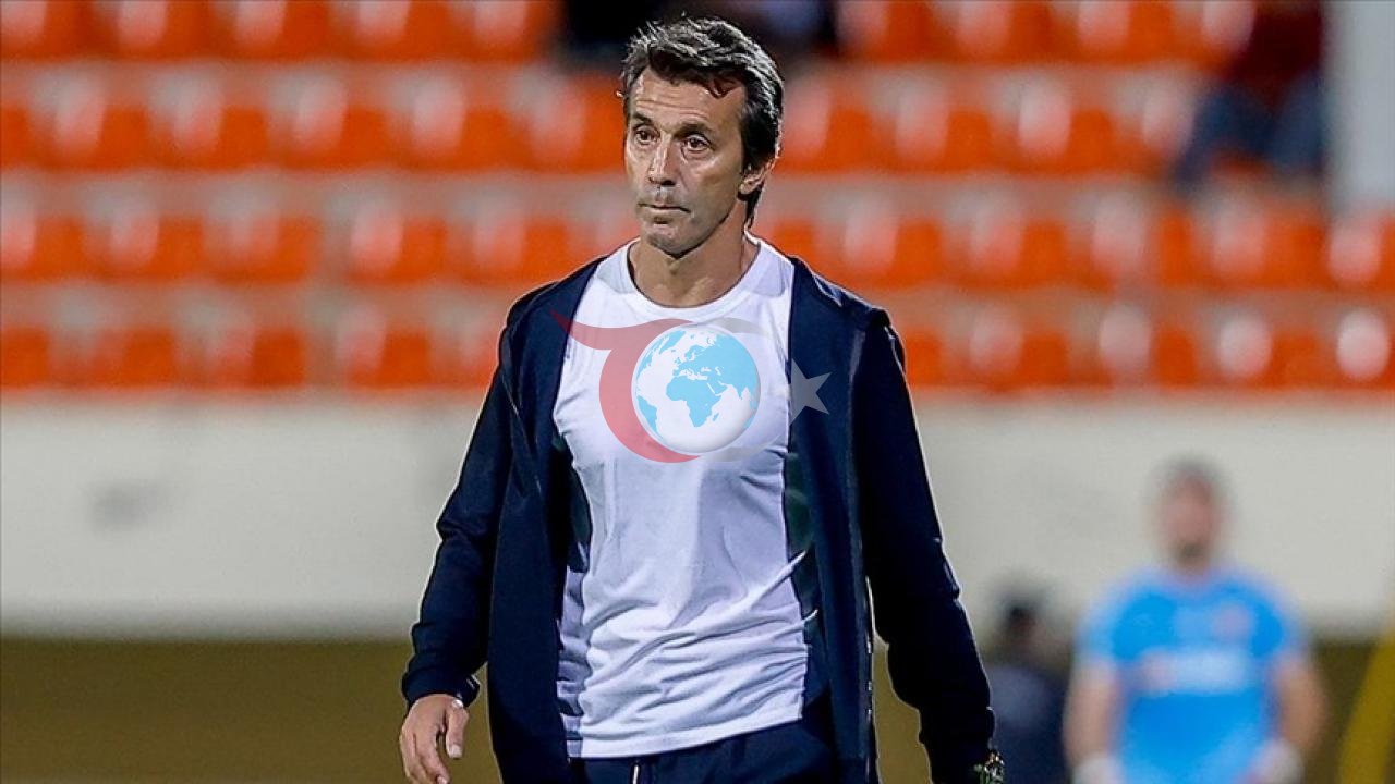 Bülent Korkmaz Antalyaspor ile Yeniden Anlaştı