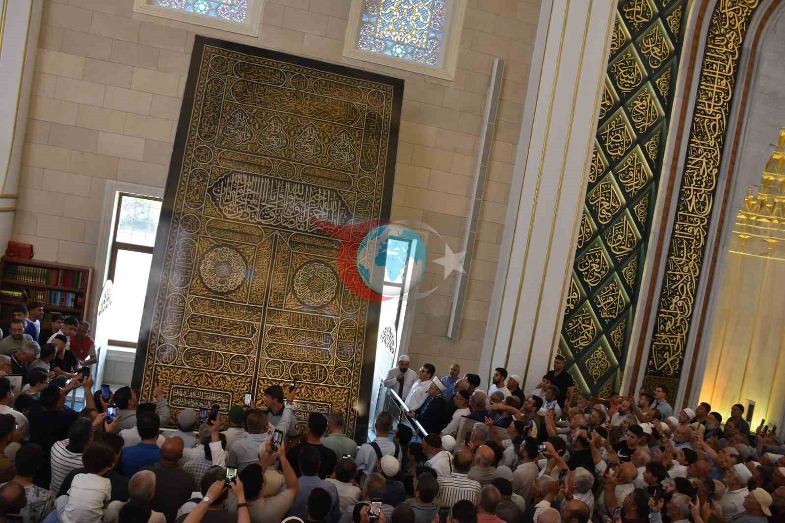 Kabe Kapı Örtüsü Şahinbey'de Sergileniyor
