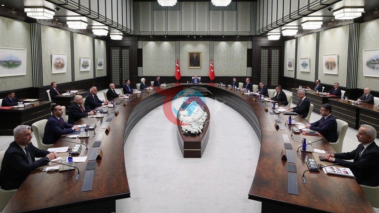 Sinan Burhan'dan Şaşırtan İddia: Kabine'de 3 Bakan Değişebilir