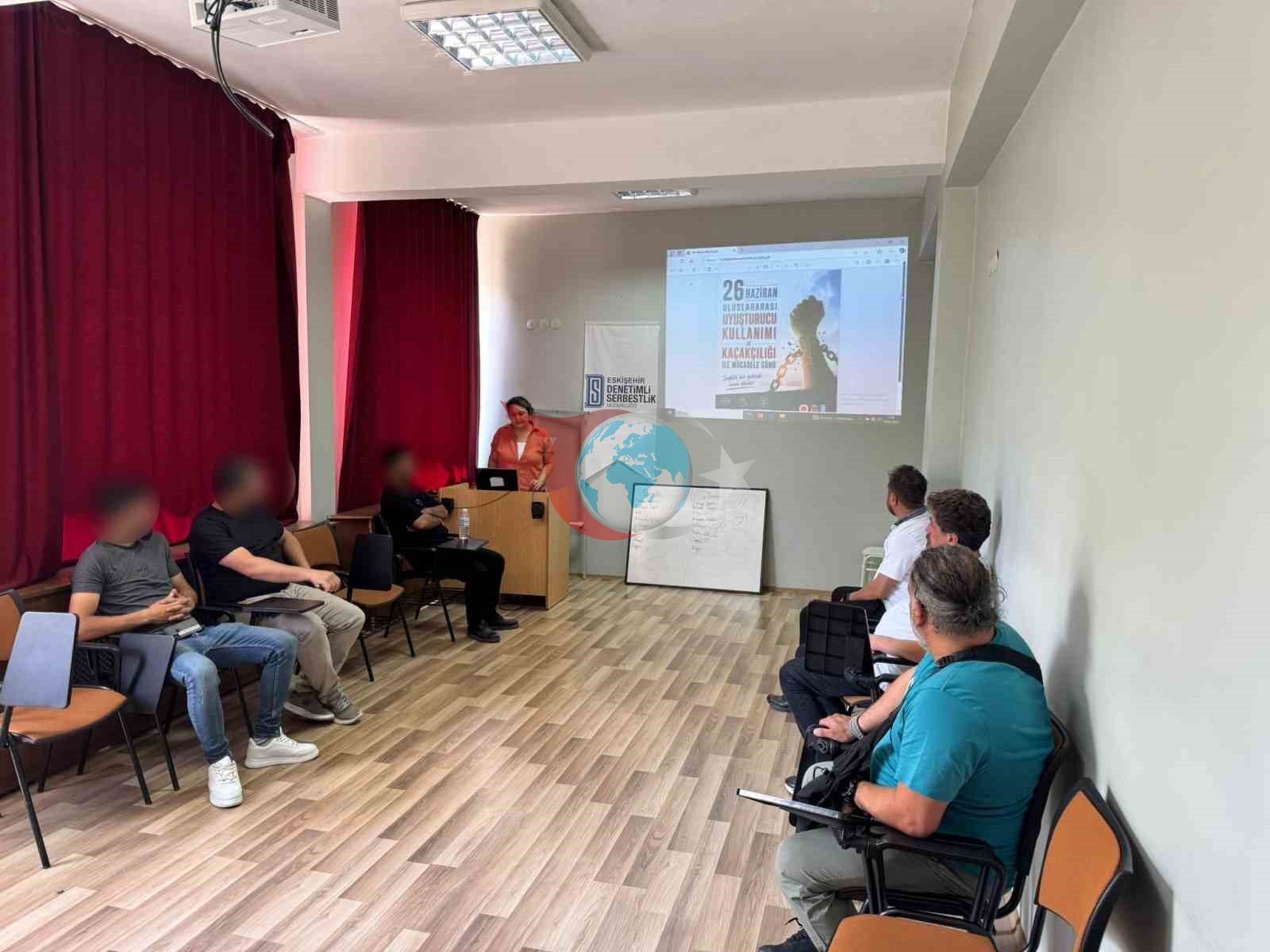 Eskişehir'de Uyuşturucuyla Mücadele Semineri Düzenlendi